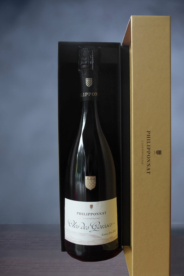 <strong>Philipponnat Clos des Goisses extra brut 2012 (75 cl)</strong> <br/><div class='badge-cepage'>Pinot Nero</div> <div class='badge-cepage'> Chardonnay</div> <div class='badge-country'>Francia</div>