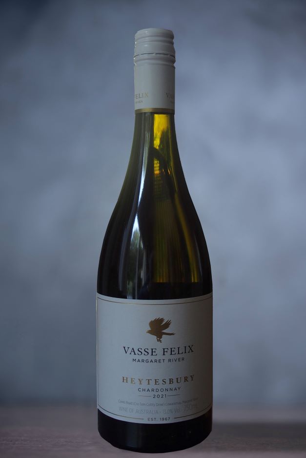 <strong>Vasse Félix Heytesbury Chardonnay 2021</strong> (75cl)<br/> <div class='badge-cepage'> Chardonnay</div> <div class='badge-country'>Australia</div>