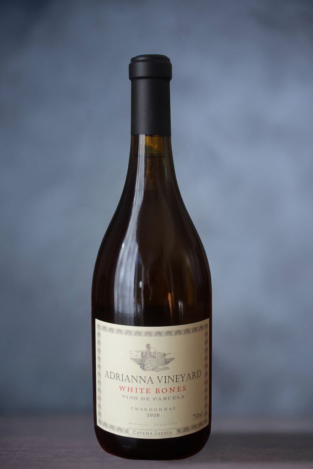 <strong>Catena Zapata White Bones Chardonnay 2019</strong> (75 cl) <br/> <div class='badge-cepage'> Chardonnay</div> <div class='badge-country'>Argentina</div>
